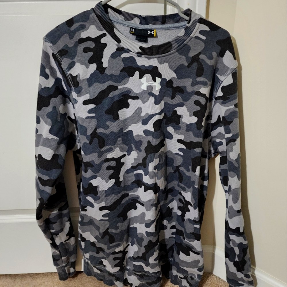 Under Armour Sweatshirt